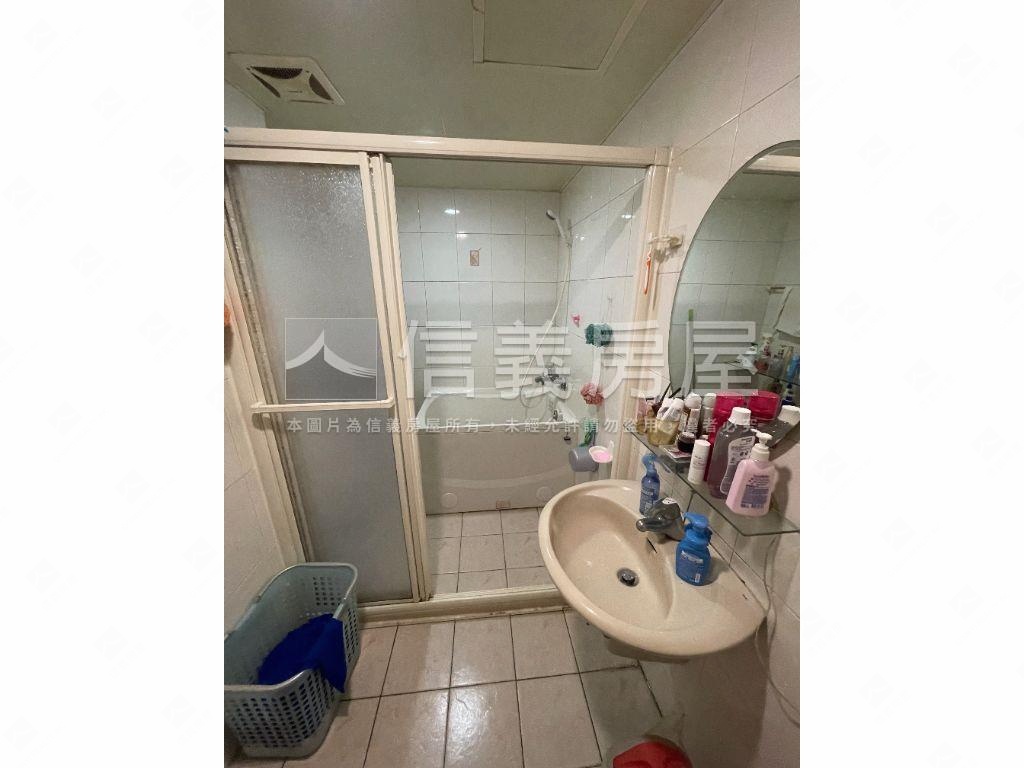 專任近區公所捷運美宅房屋室內格局與周邊環境