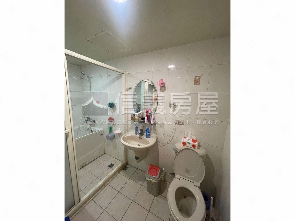 專任近區公所捷運美宅房屋室內格局與周邊環境