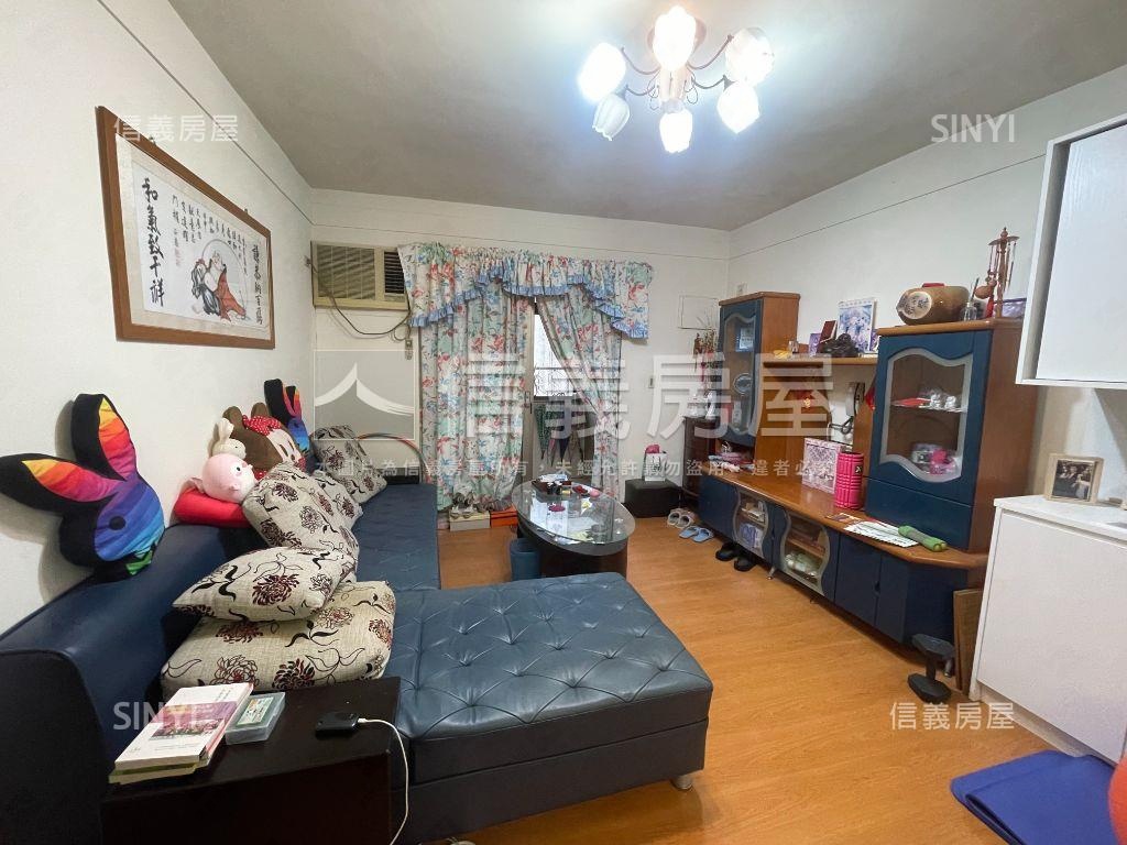 專任近區公所捷運美宅房屋室內格局與周邊環境