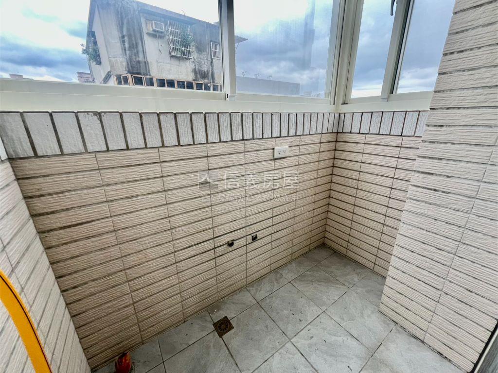永安街低總全新兩房房屋室內格局與周邊環境