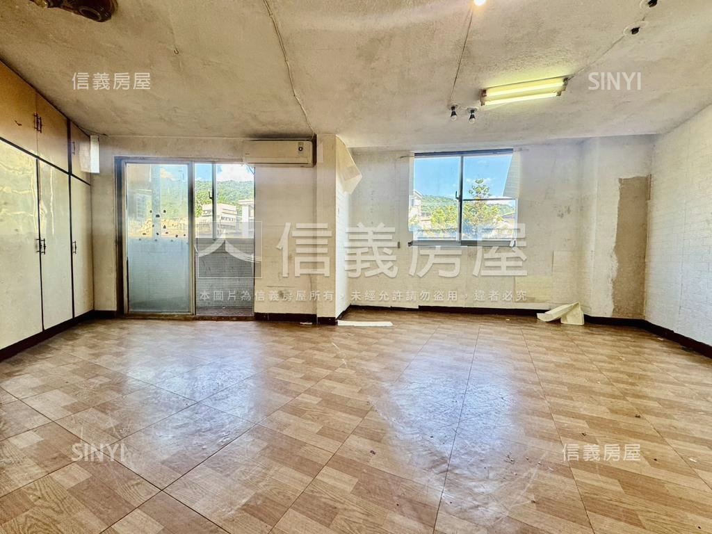 天母僑資華廈面公園房屋室內格局與周邊環境
