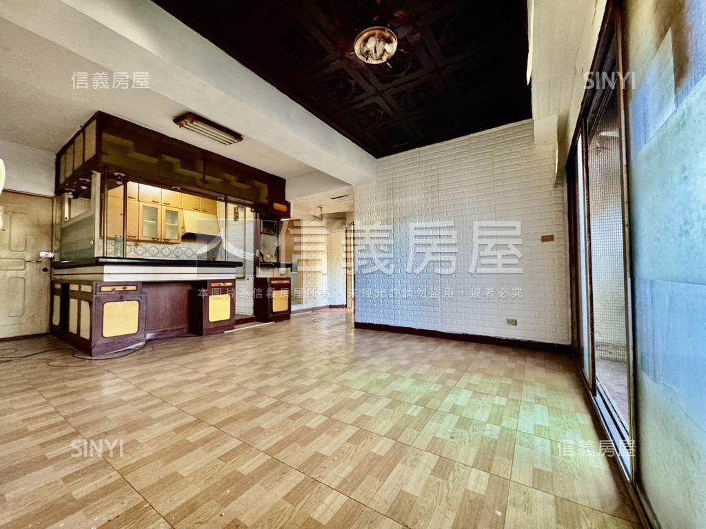 天母僑資華廈面公園房屋室內格局與周邊環境