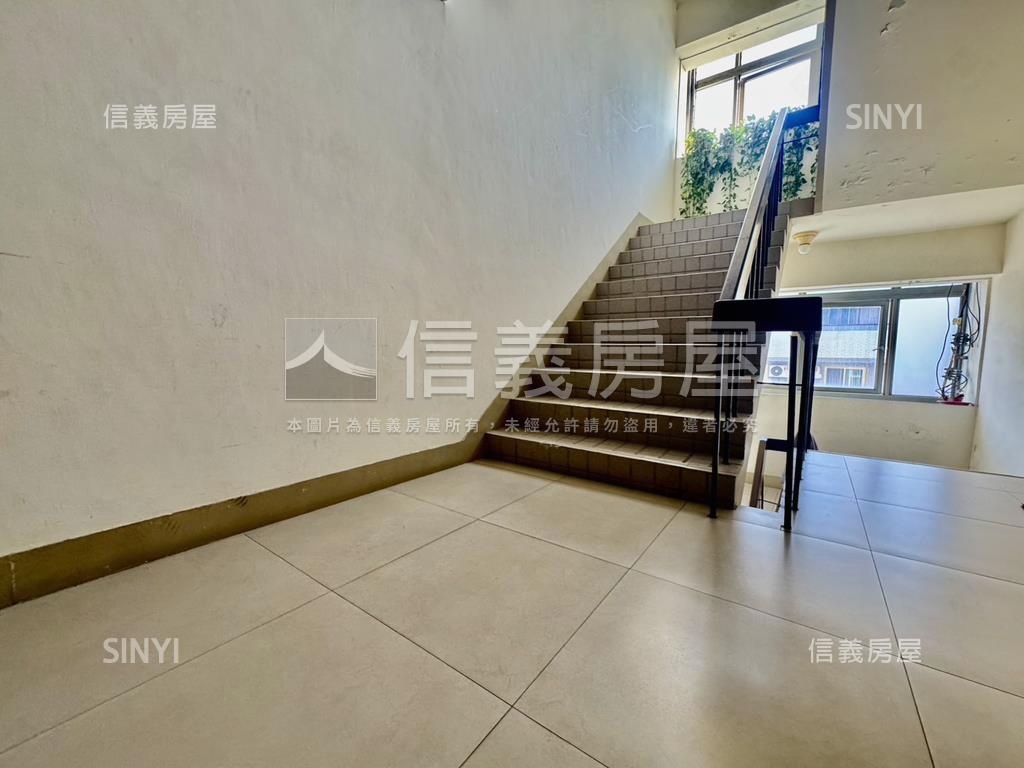 天母僑資華廈面公園房屋室內格局與周邊環境