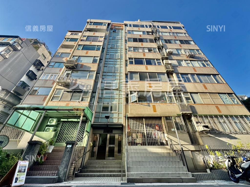 天母僑資華廈面公園房屋室內格局與周邊環境