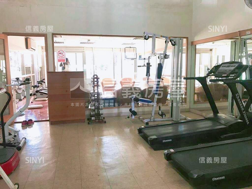 專任青年守則遼闊大空間房屋室內格局與周邊環境