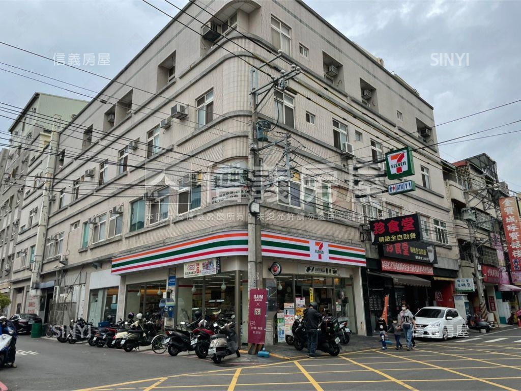 自遊自宅帝王露臺戶雙車位房屋室內格局與周邊環境
