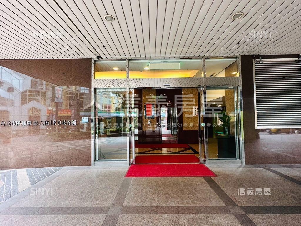 小型商辦福華廣場收租寶房屋室內格局與周邊環境