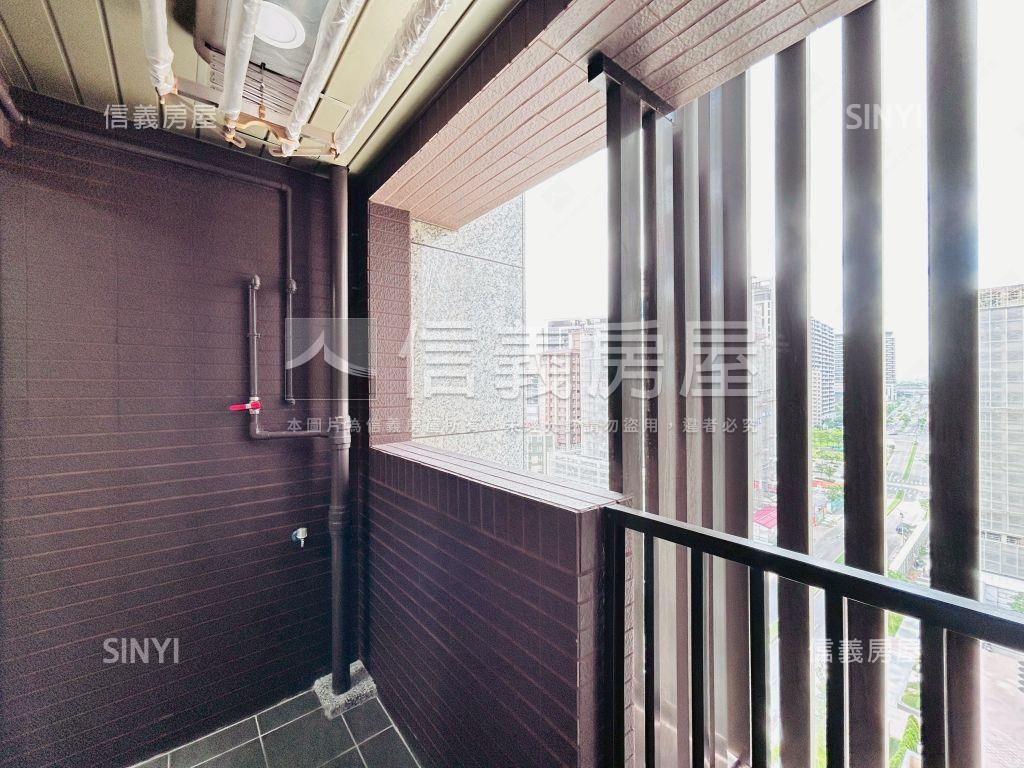 專任青埔逸偉兩房雙衛浴房屋室內格局與周邊環境