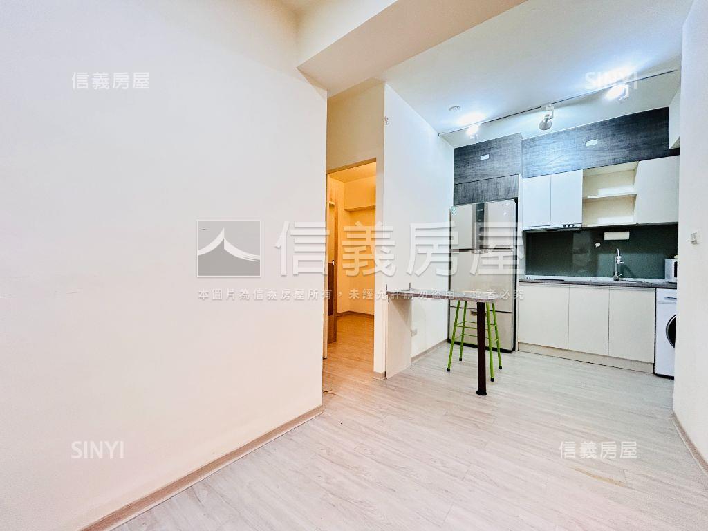 長春晶華小資電梯首選房屋室內格局與周邊環境