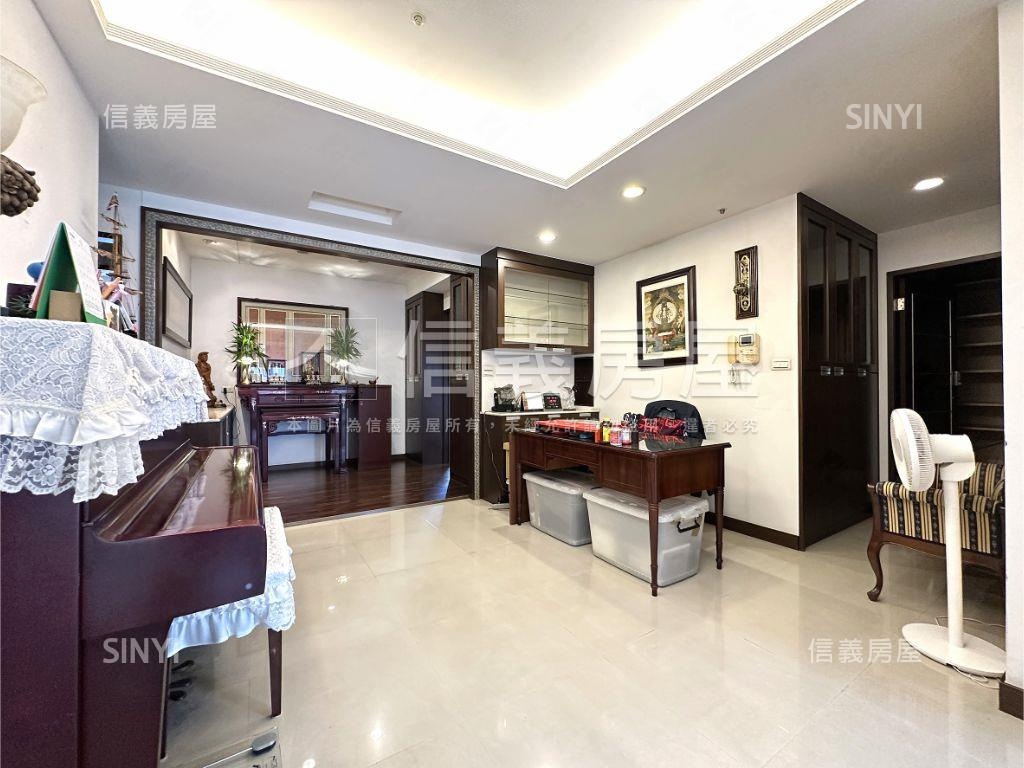 中山藝術稀有景緻樓中樓房屋室內格局與周邊環境