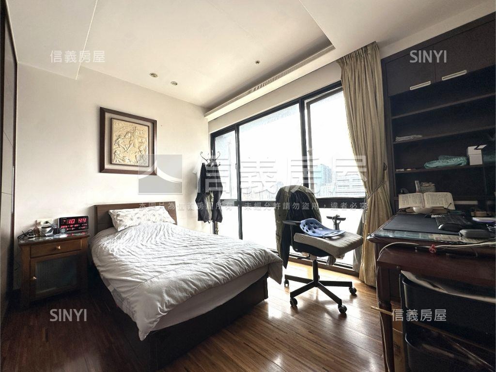 中山藝術稀有景緻樓中樓房屋室內格局與周邊環境