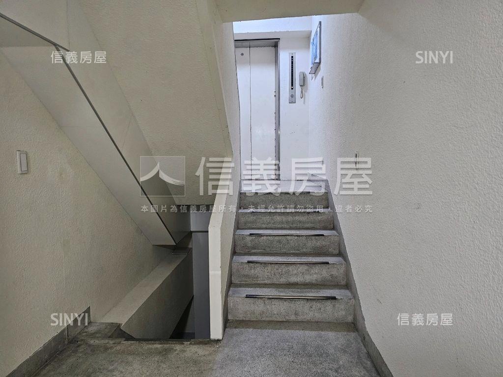 ㊣專任近捷運高樓邊間美屋房屋室內格局與周邊環境