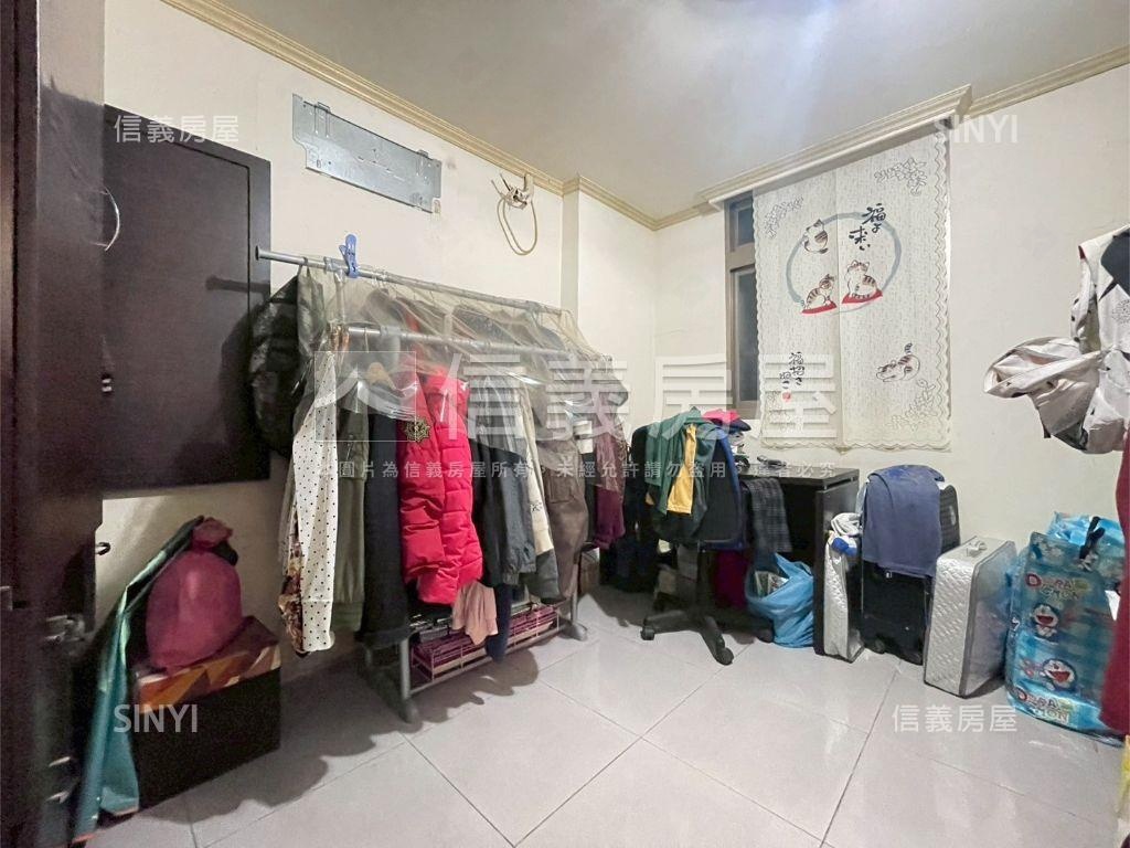 中平方正面寬一樓房屋室內格局與周邊環境