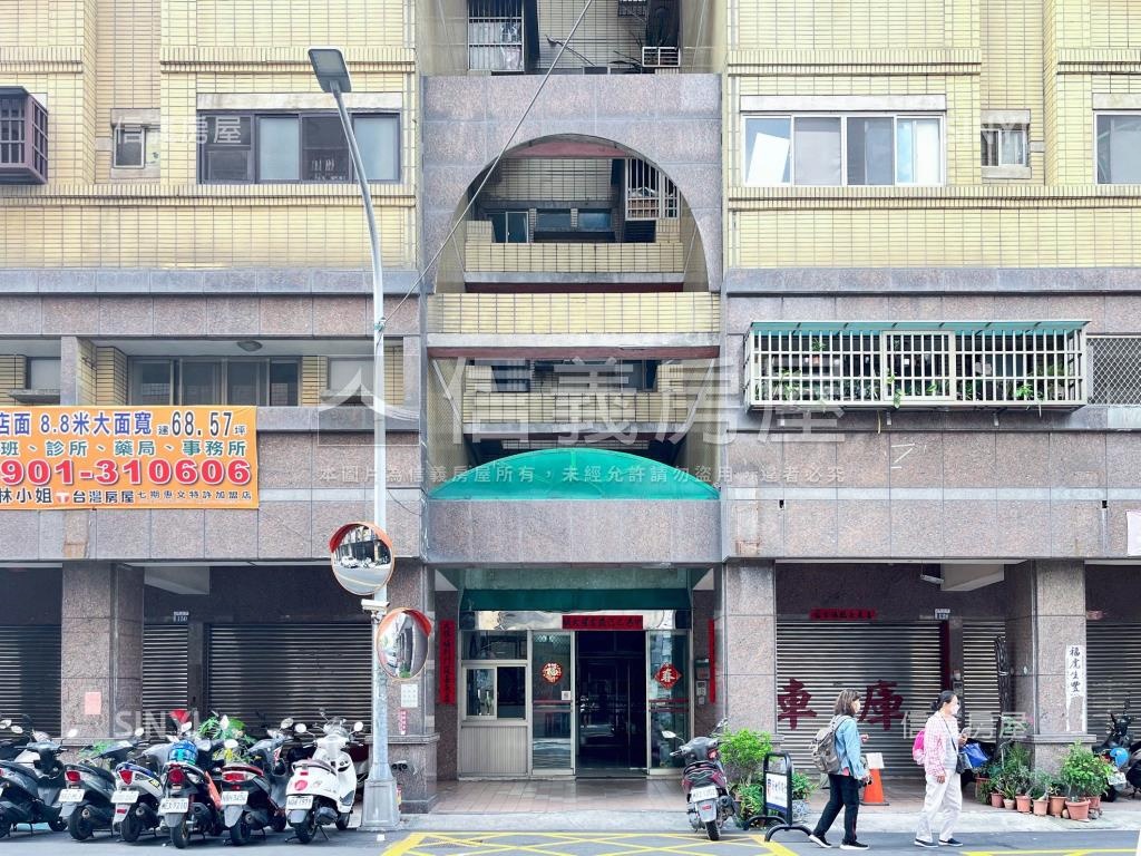 中港大鎮挑高三房附平車位房屋室內格局與周邊環境