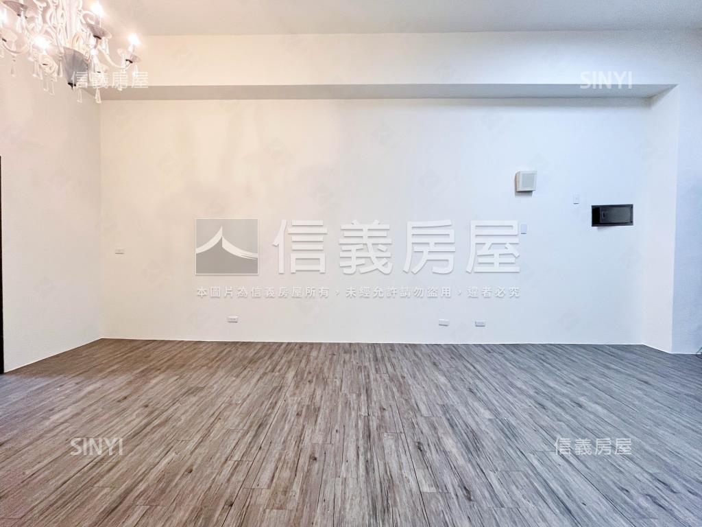 中港大鎮挑高三房附平車位房屋室內格局與周邊環境