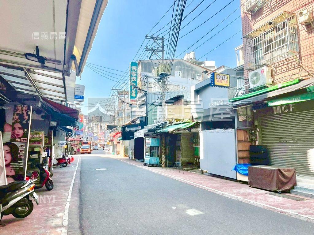 逢甲商圈文華路金鑽店面房屋室內格局與周邊環境