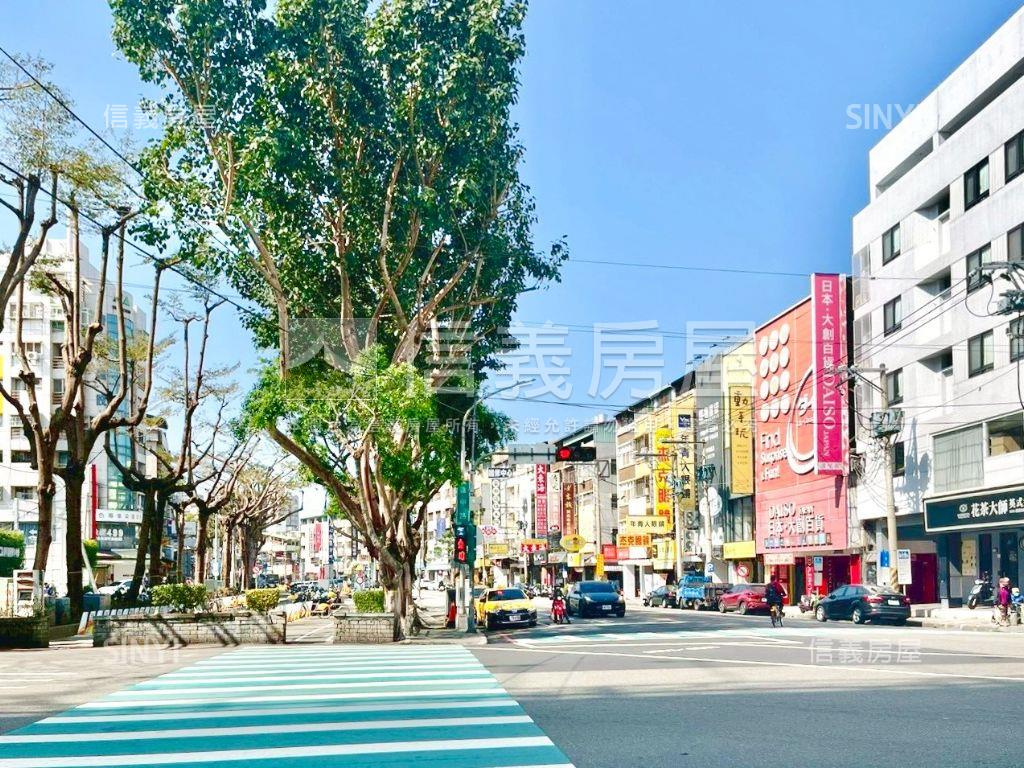 逢甲商圈文華路金鑽店面房屋室內格局與周邊環境