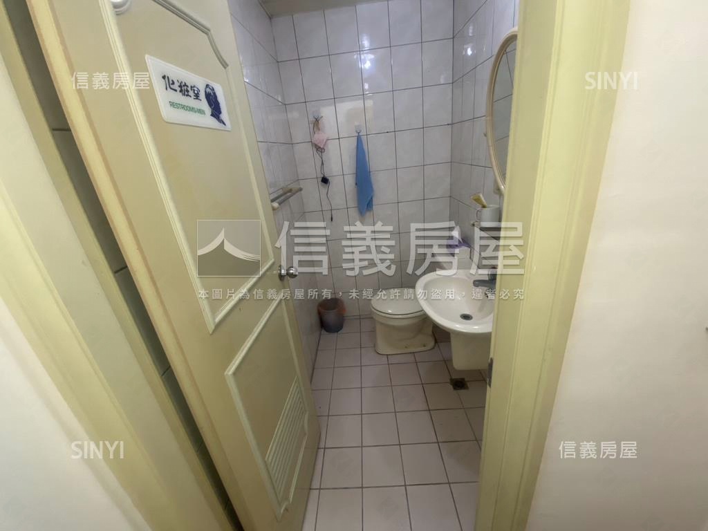 幸美九街二房車位房屋室內格局與周邊環境