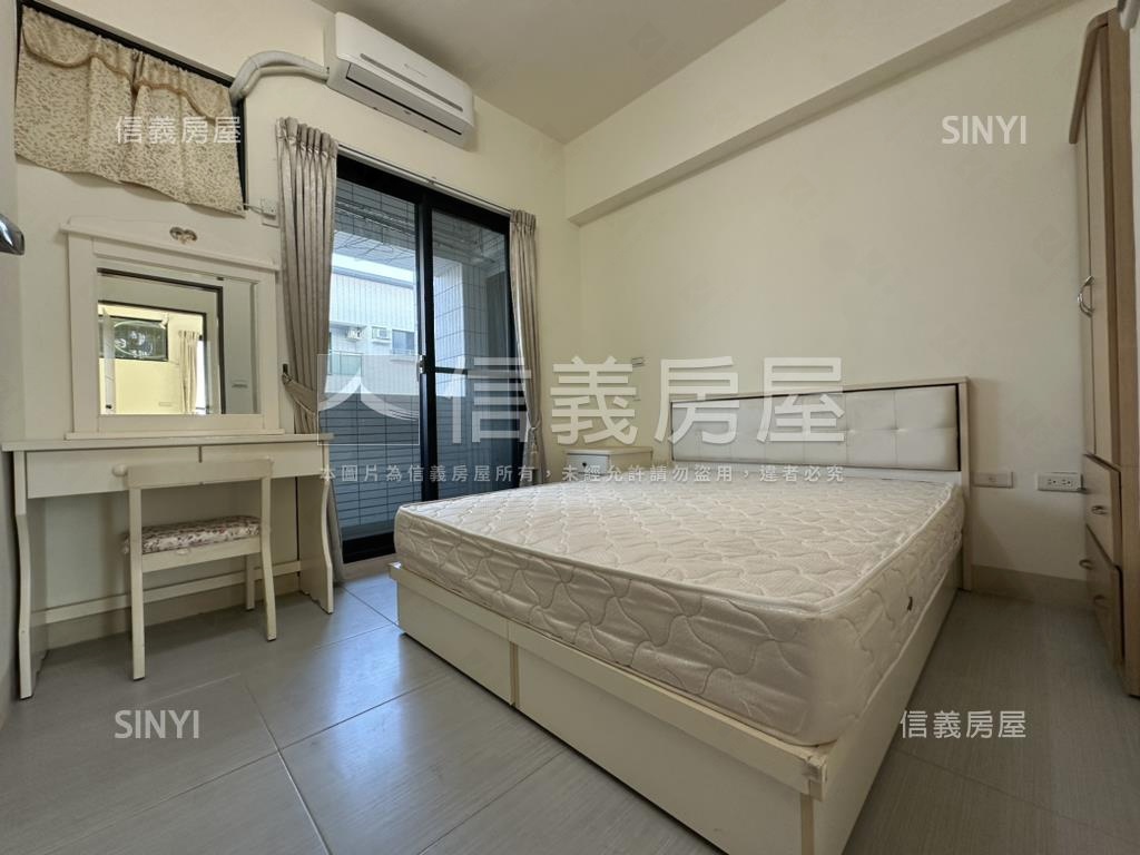 城市樂章２房平車房屋室內格局與周邊環境