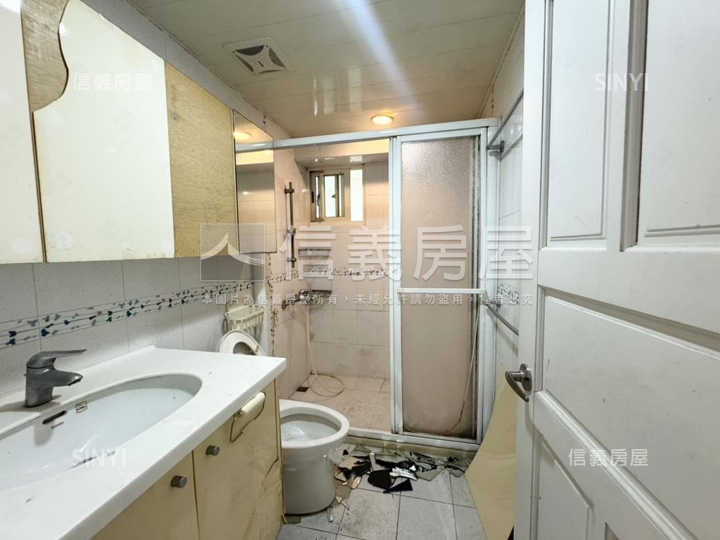忠駝高樓誠意出售房屋室內格局與周邊環境