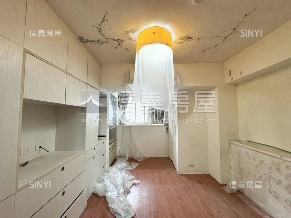 忠駝高樓誠意出售房屋室內格局與周邊環境
