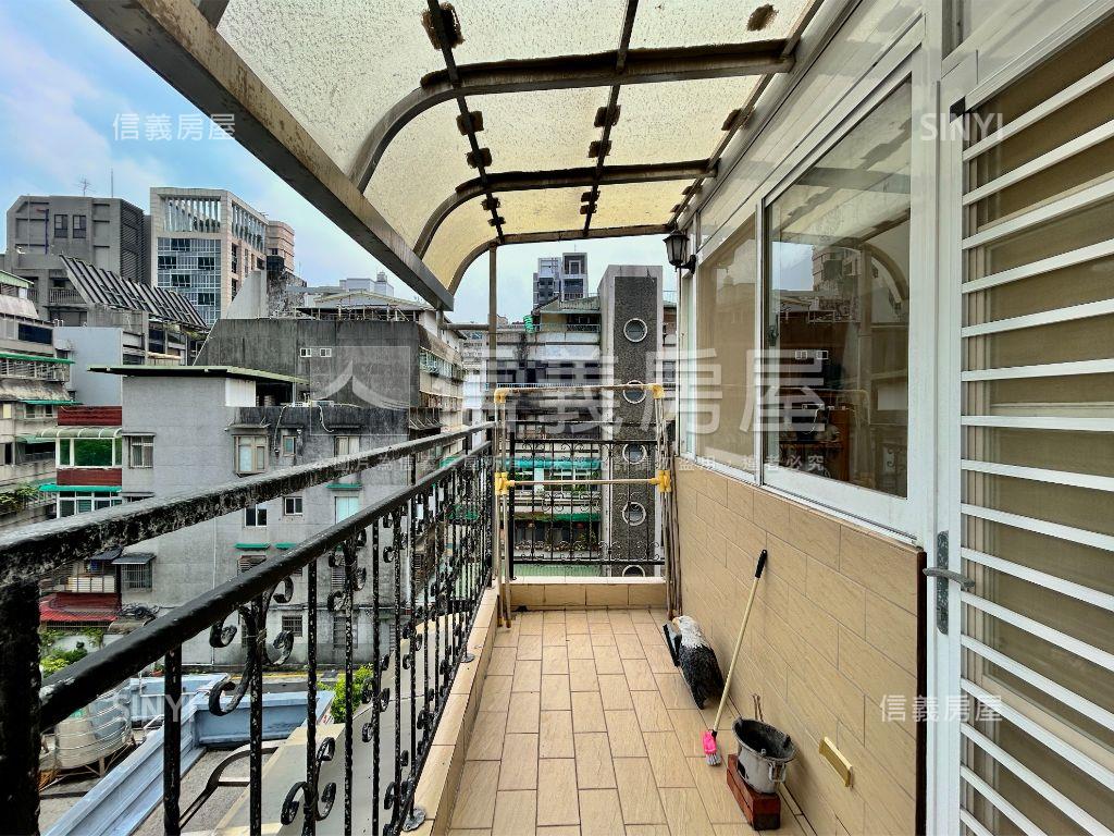 新生青田質感電梯２房房屋室內格局與周邊環境