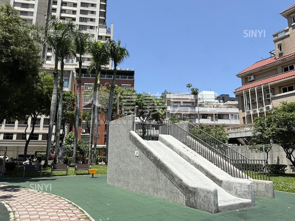 七期低總價四房雙車位房屋室內格局與周邊環境