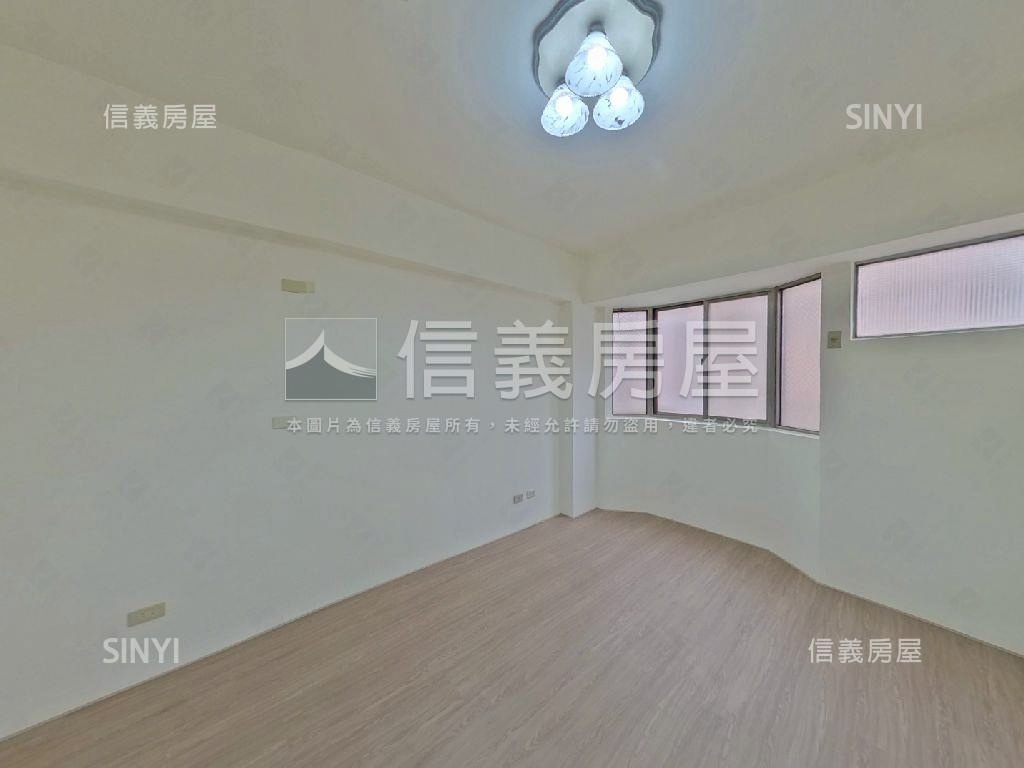 正新農街低總價兩房車位房屋室內格局與周邊環境