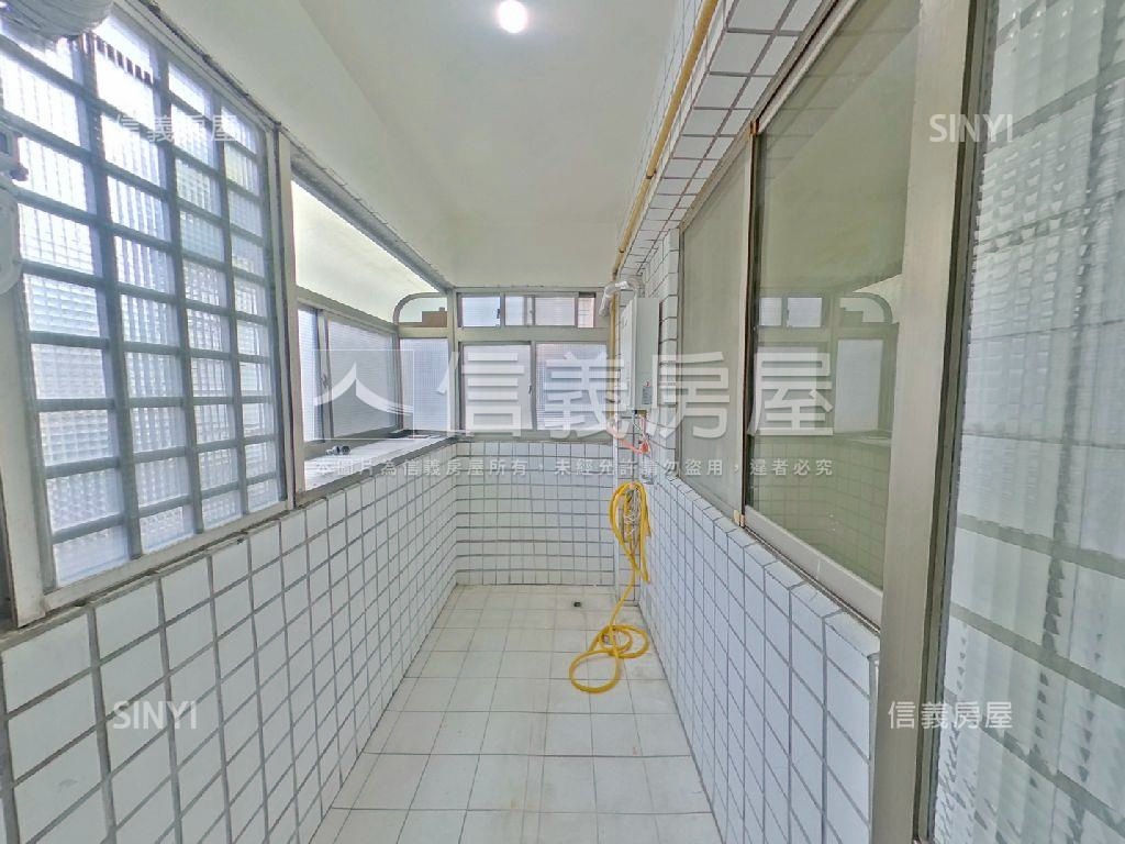 正新農街低總價兩房車位房屋室內格局與周邊環境