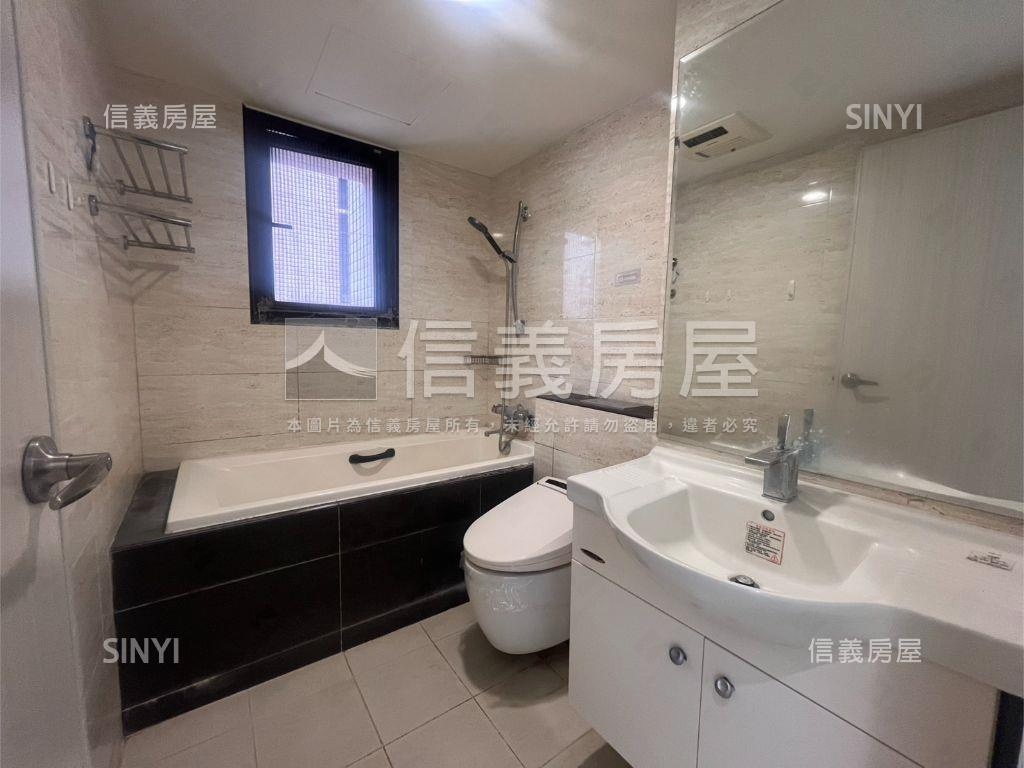 新悅城高樓美景三房平車房屋室內格局與周邊環境