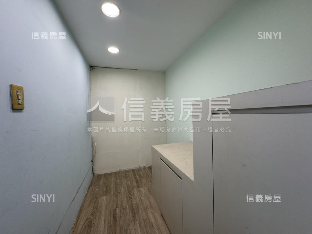 稀有出售敦北庭院一樓房屋室內格局與周邊環境