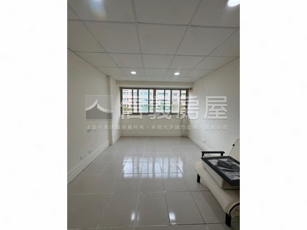 專任近忠孝復興捷運小資屋房屋室內格局與周邊環境