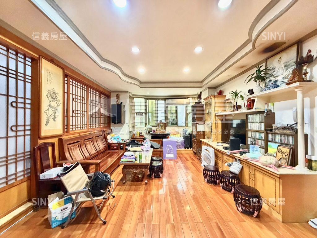 近陽明公園電梯大兩房房屋室內格局與周邊環境