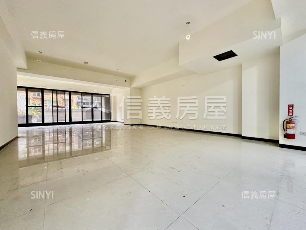 值得擁有正長榮路面寬店面房屋室內格局與周邊環境