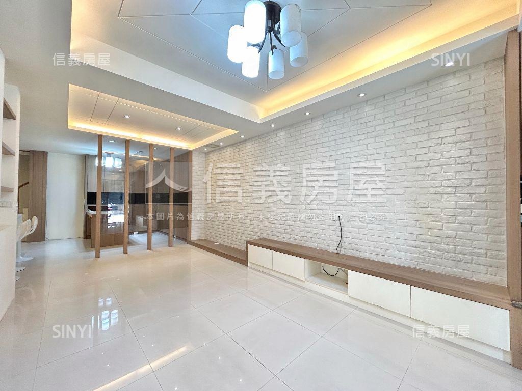 南屯大地坪邊間透天房屋室內格局與周邊環境