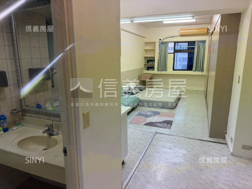 忠孝中聯管理高樓美屋Ｂ房屋室內格局與周邊環境