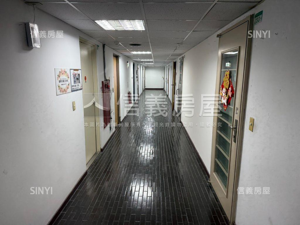 忠孝中聯管理高樓美屋Ｂ房屋室內格局與周邊環境