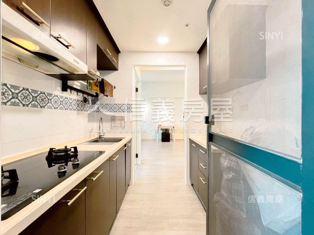 西區２房平車高樓園道視野房屋室內格局與周邊環境