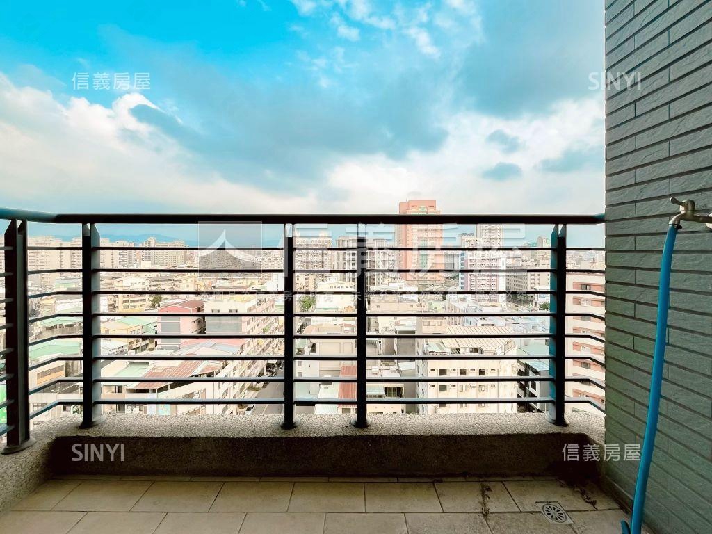 西區２房平車高樓園道視野房屋室內格局與周邊環境