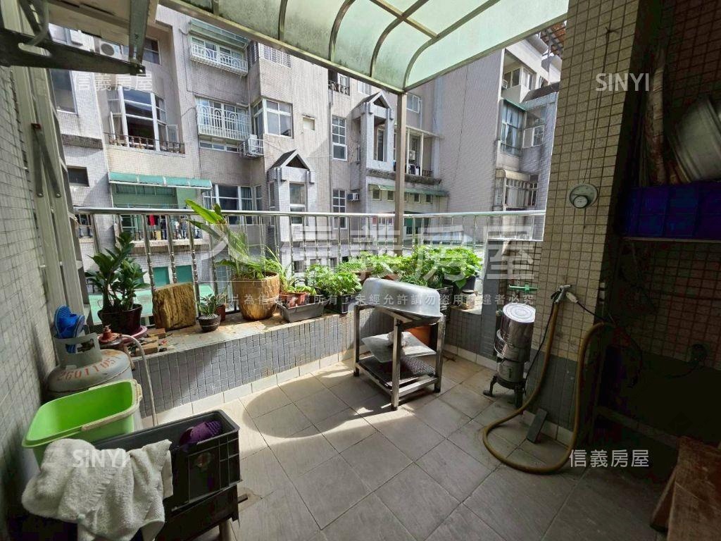 台北芳鄰邊間３房車位房屋室內格局與周邊環境