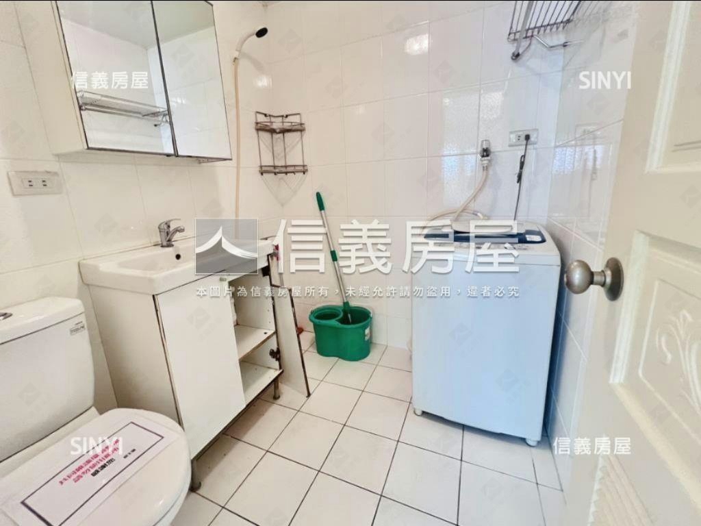 榮富高樓採光二房二衛房屋室內格局與周邊環境