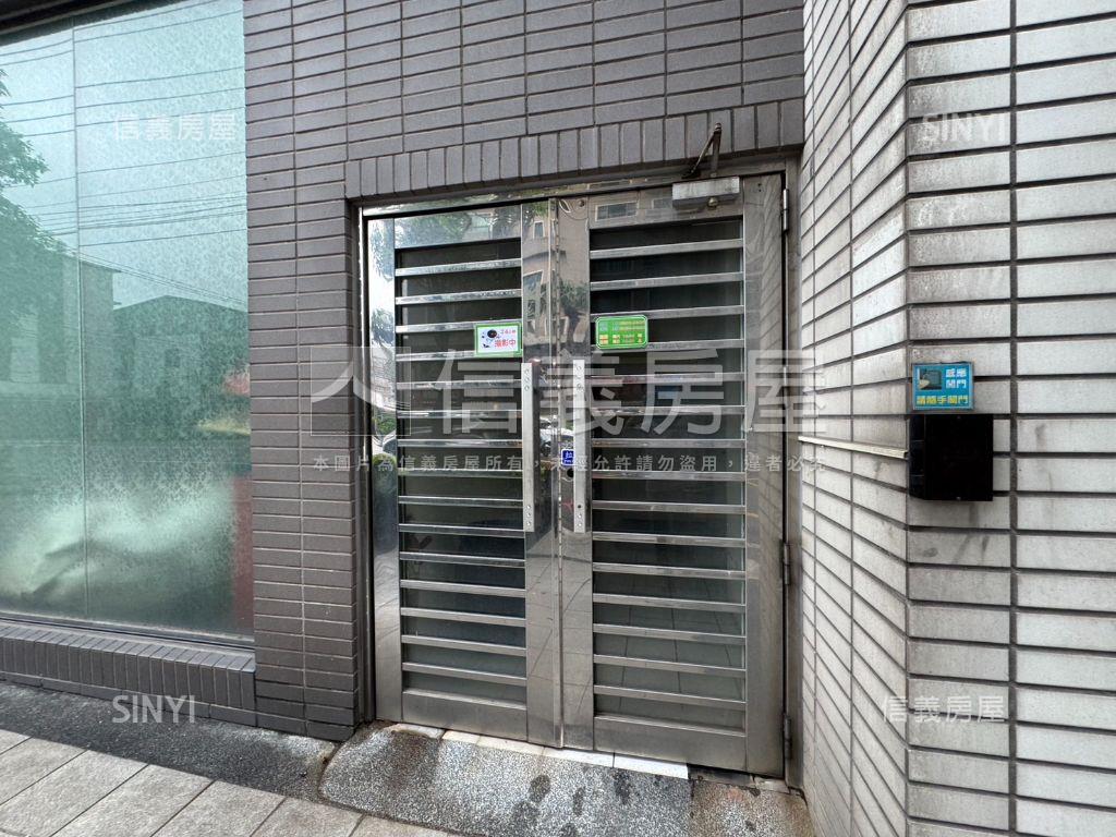 傳佳謙里～邊間兩房有車位房屋室內格局與周邊環境