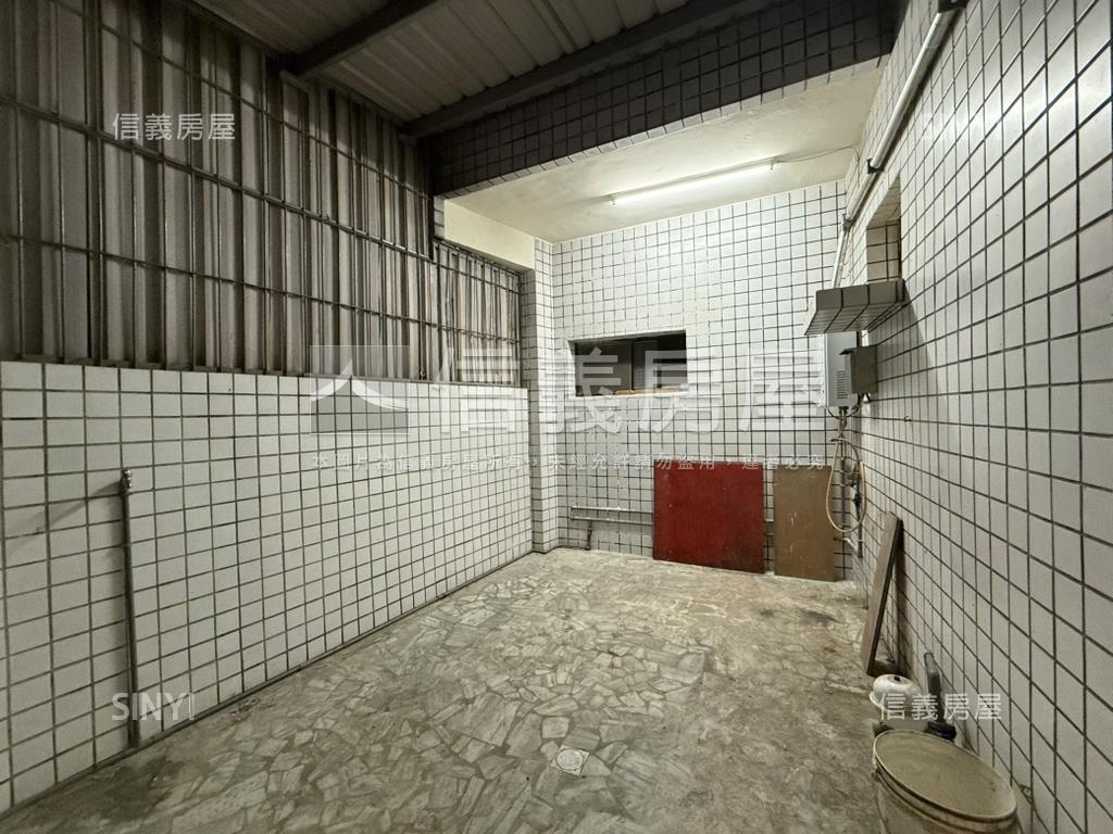 近仁和國小邊間透天房屋室內格局與周邊環境