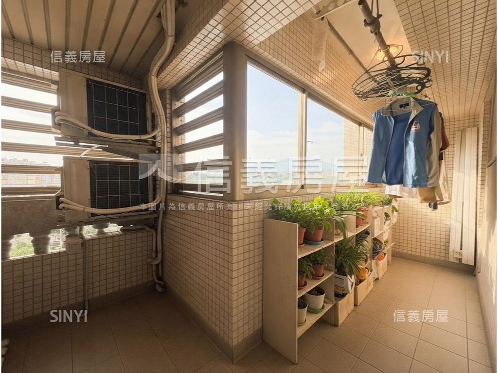 登瑞登峰淡江大橋景觀美宅房屋室內格局與周邊環境