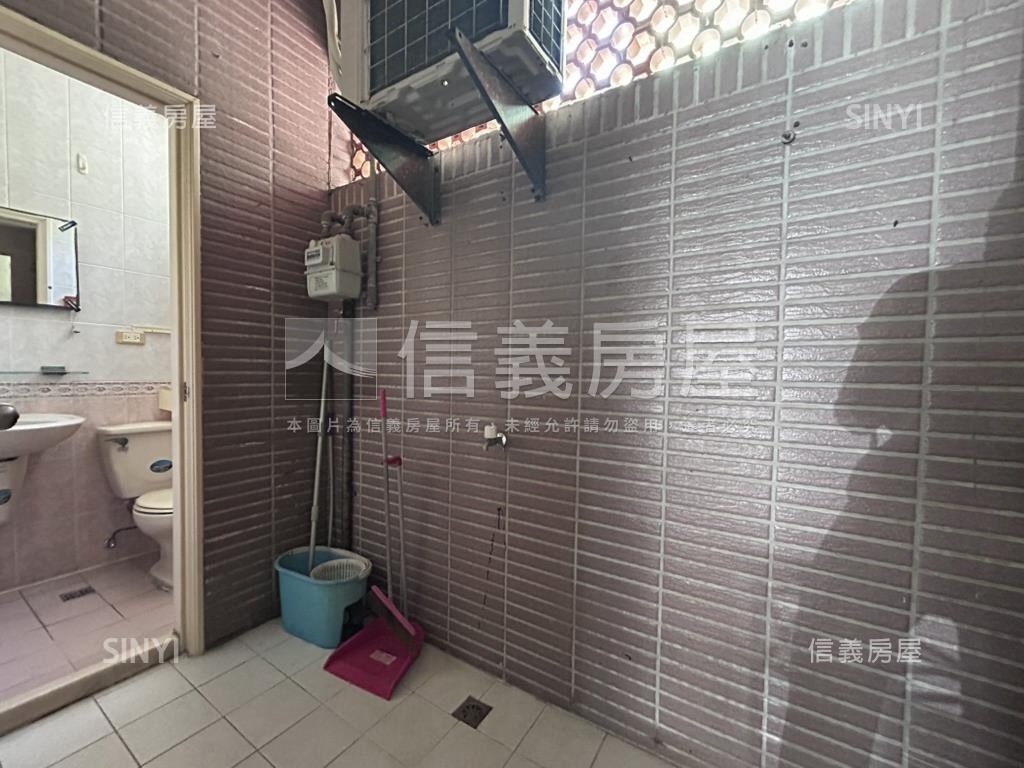 Ｒ１５捷運｜機能潛力店住房屋室內格局與周邊環境