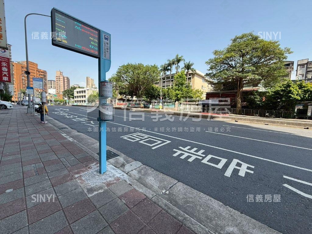 唯美南寧大樓邊間三房房屋室內格局與周邊環境