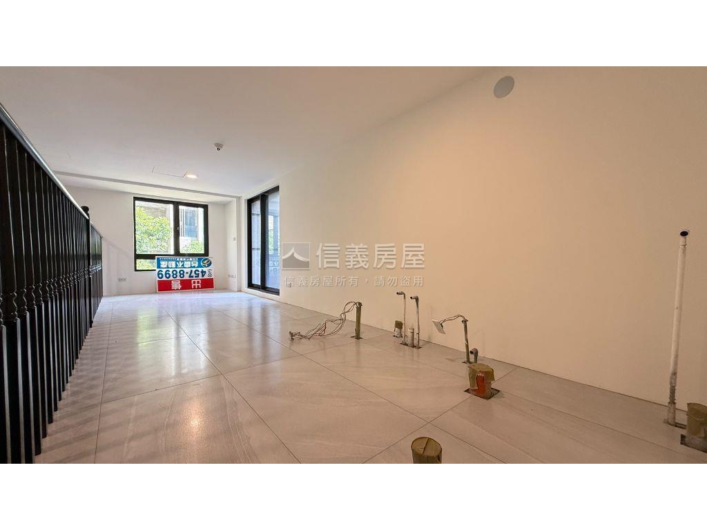 ＴｈｅＱｕｅｅｎ挑高美宅房屋室內格局與周邊環境