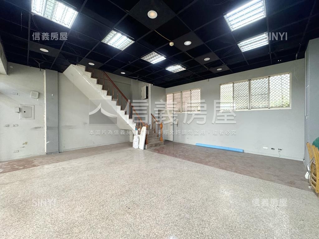 高鐵樞紐‧面寬店住房屋室內格局與周邊環境