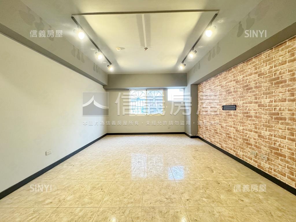 高鐵樞紐‧面寬店住房屋室內格局與周邊環境