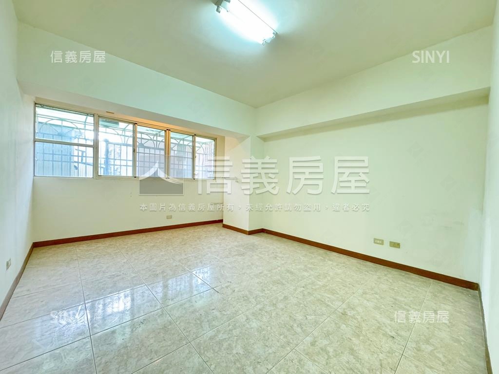 高鐵樞紐‧面寬店住房屋室內格局與周邊環境